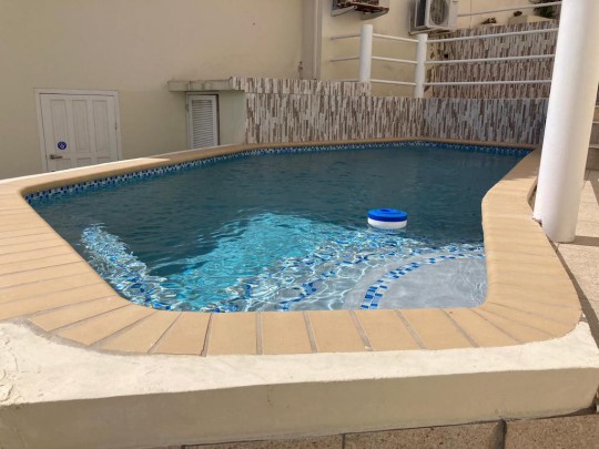 Sunset Heights - 4-bedroom home with swimming pool 