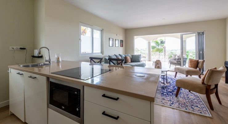 Blue Bay - Spacious appartement with views at Residence Le Bleu