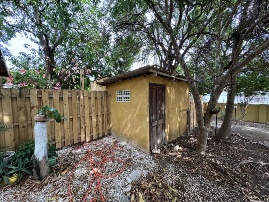 Spacious 4-Bedroom Home with Rooftop Terrace and Garden