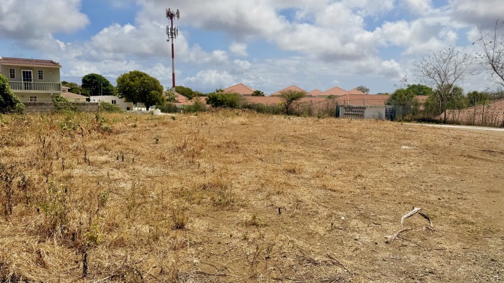 Curasol, Vlakke bouwkavel van 640m2