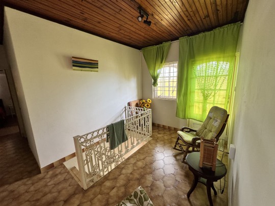Spacious 4-Bedroom Home with Rooftop Terrace and Garden