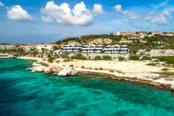 The Ridge - Beach apartments with pool and private beach in Caribbean