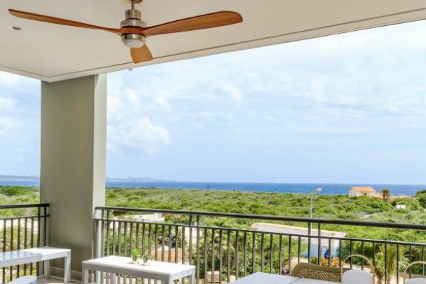 Cape Marie - Exclusive corner apartment on second floor with sea view