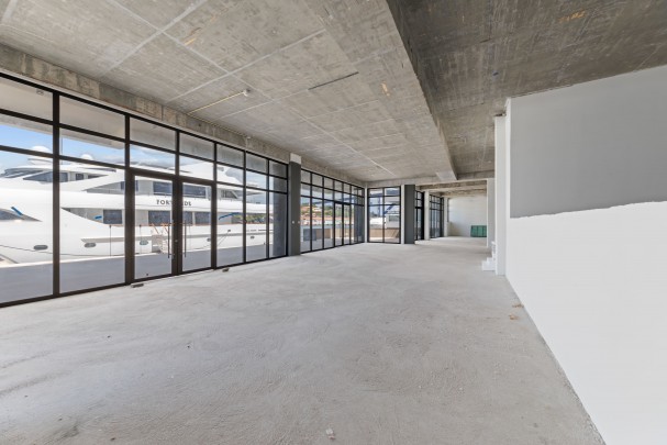 The Wharf – Hoekunit met panoramisch terras aan zee