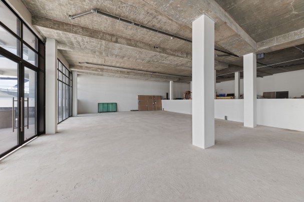 The Wharf – Hoekunit met panoramisch terras aan zee