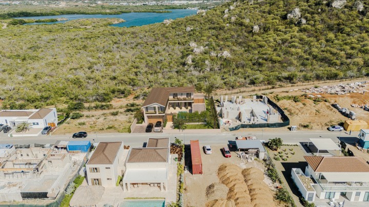 Blue Bay - Luxueuze vakantie villa met zwembad en 4 slaapkamers