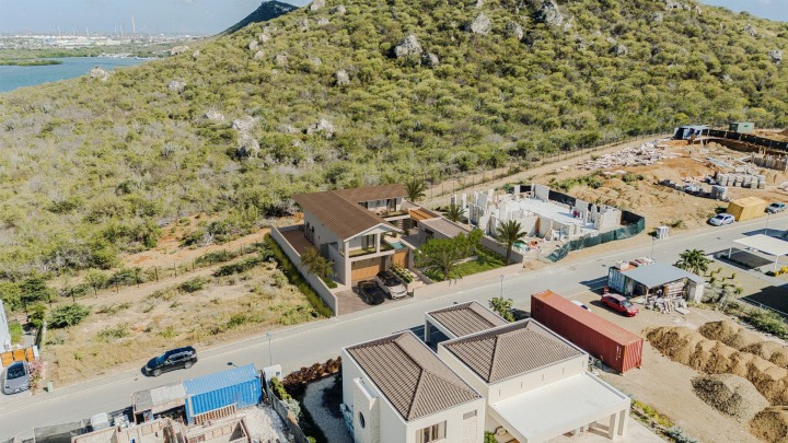 Blue Bay - Luxueuze vakantie villa met zwembad en 4 slaapkamers