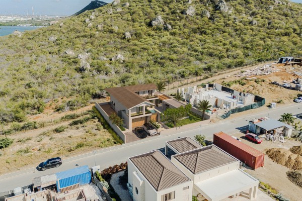 Blue Bay - Luxueuze vakantie villa met zwembad en 4 slaapkamers