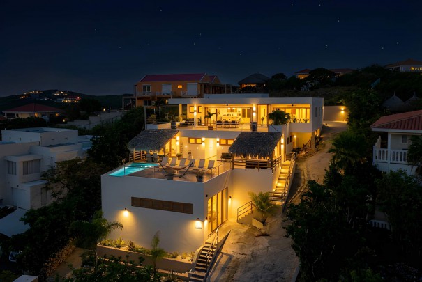 Cas Abao &ndash; Moderne 5-Slaapkamer Villa met Zeezicht