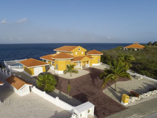 Good return on investment -Waterfront vacation rental property Curacao