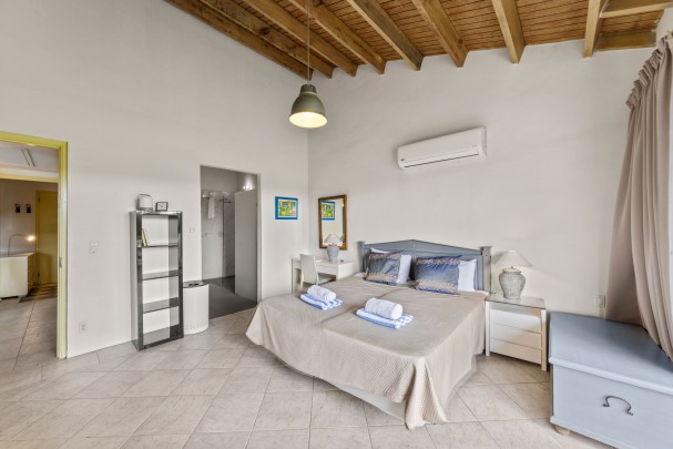 Blue Bay – Bungalow with golf view, jacuzzi & holiday rental option