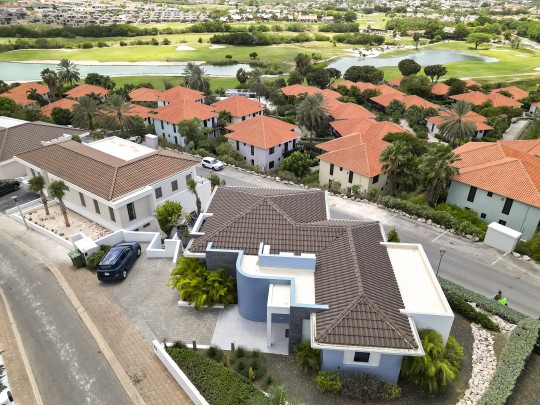 Blue Bay - Villa with private pool and rental potential for sale