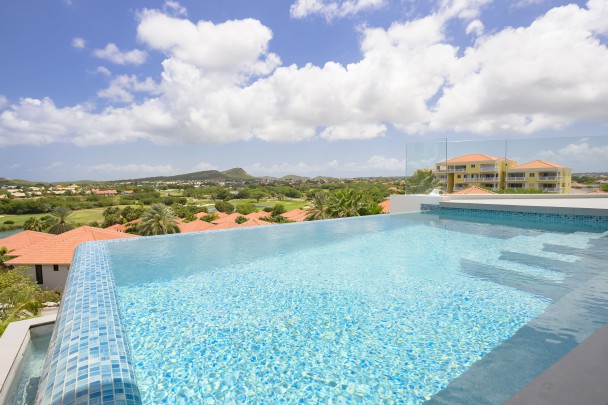 Blue Bay - Villa with private pool and rental potential for sale