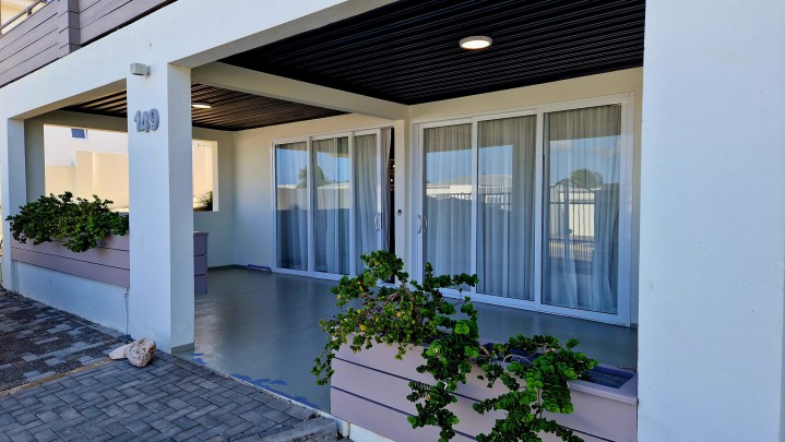 Spacious 2-bedroom apartment in Brakkeput Abao