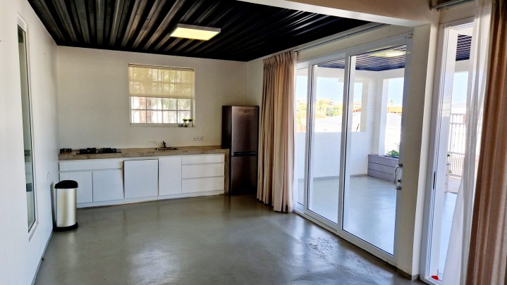 Spacious 2-bedroom apartment in Brakkeput Abao