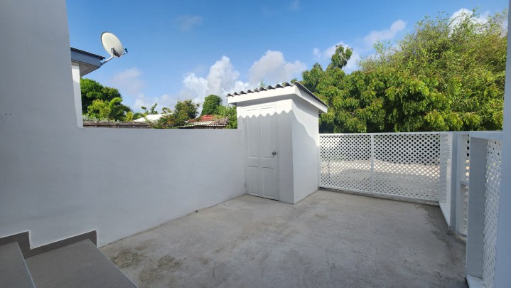 Private and Cozy 2-Bedroom Apartment in Gated Community