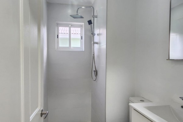 Private and Cozy 2-Bedroom Apartment in Gated Community