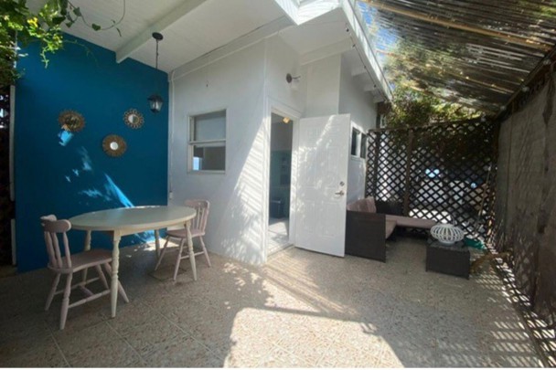 Studio apartment in Brakkeput