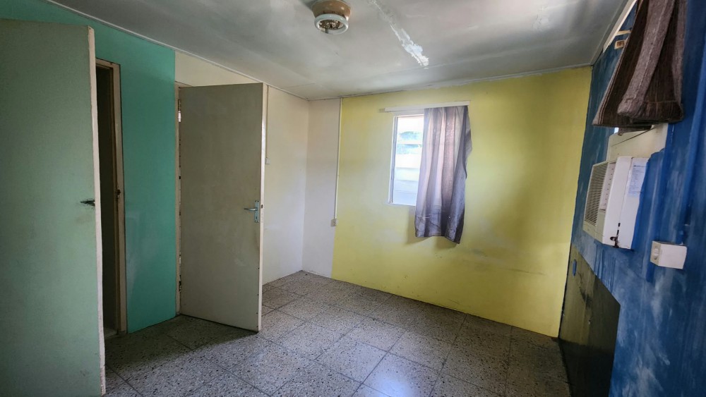 Fixer-Upper with Separate Apartment photo 13