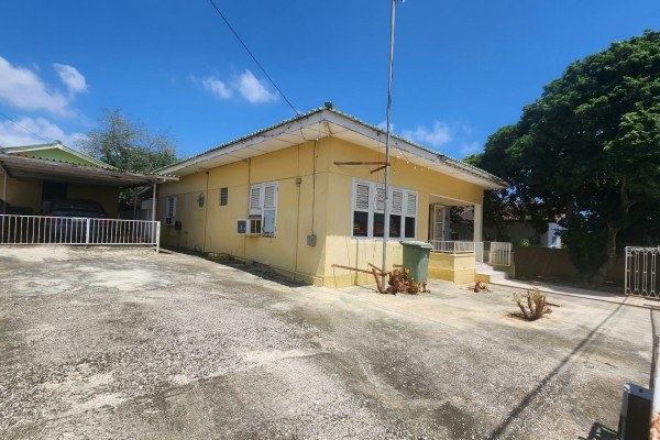 Dominguito – Fixer Upper with Separate Apartment