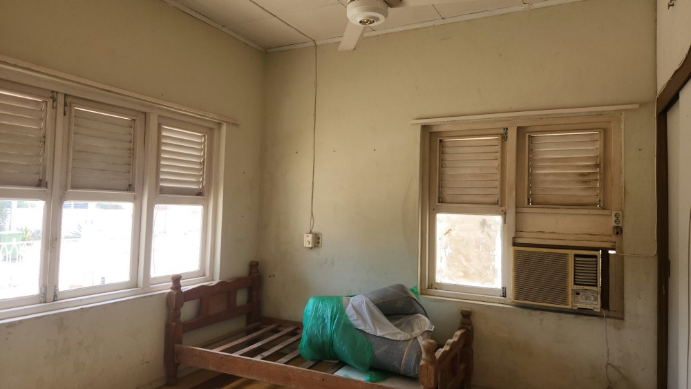 Fixer-Upper with Separate Apartment photo 7