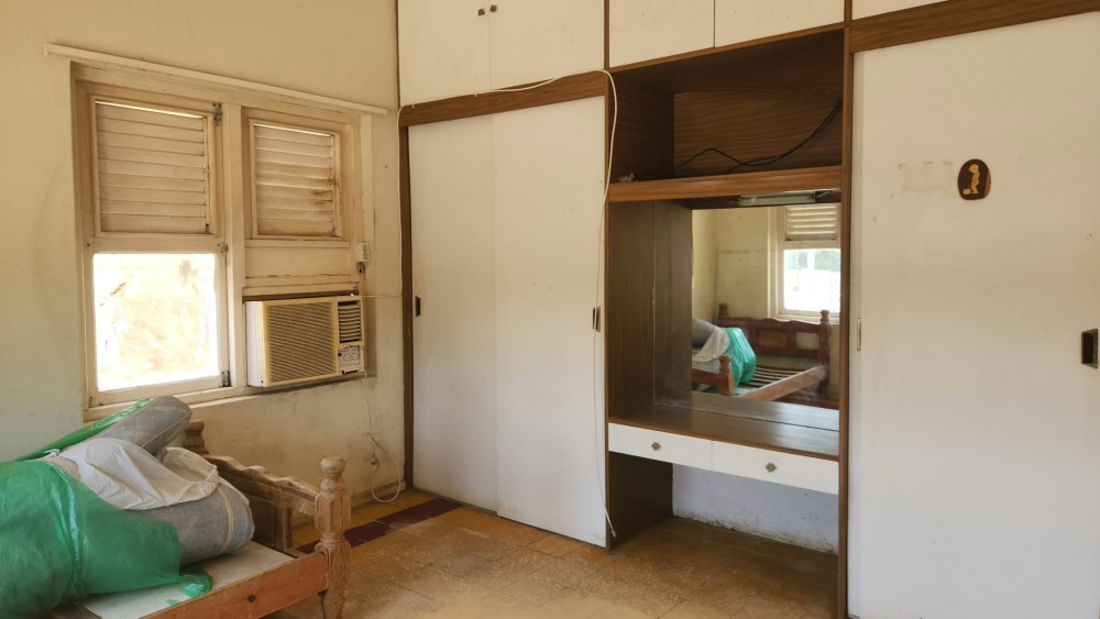 Fixer-Upper with Separate Apartment photo 8