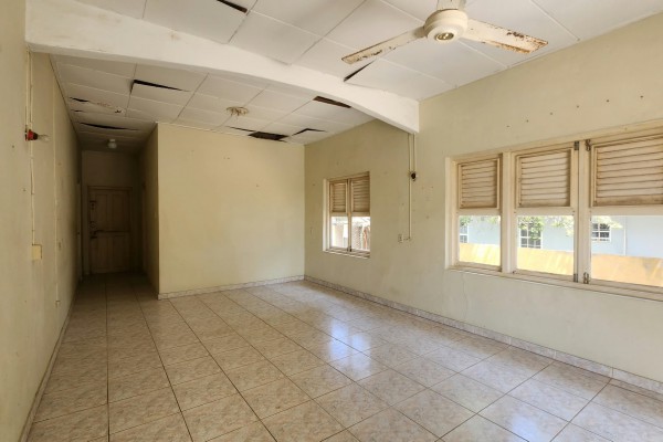 Dominguito – Fixer Upper with Separate Apartment