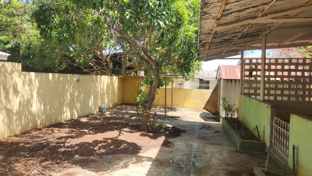 Fixer-Upper with Separate Apartment photo 15