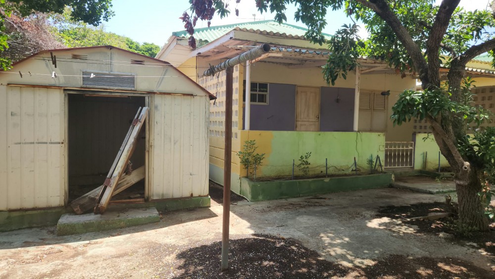 Fixer-Upper with Separate Apartment photo 16