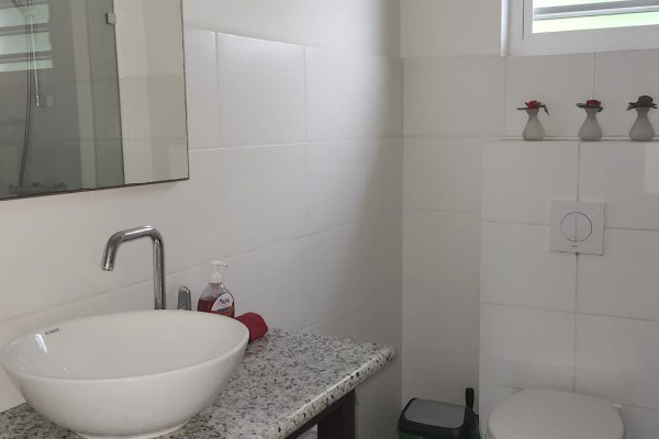 Nieuw Nederland: Centraal gelegen, gemeubileerd 1-slaapkmr appartement