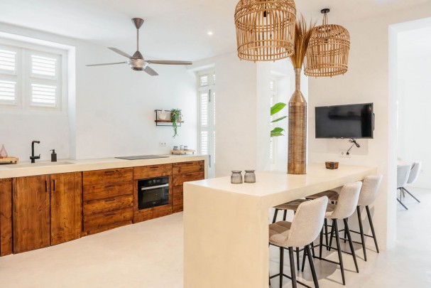 Otrobanda – 6 Luxury Boutique Apartments + Building Plot