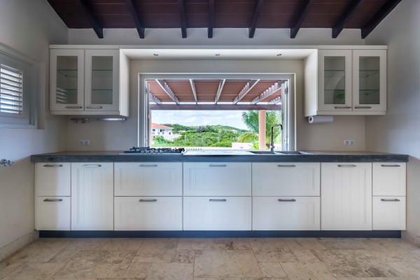 Blue Bay - Family villa with gorgeous views and private pool