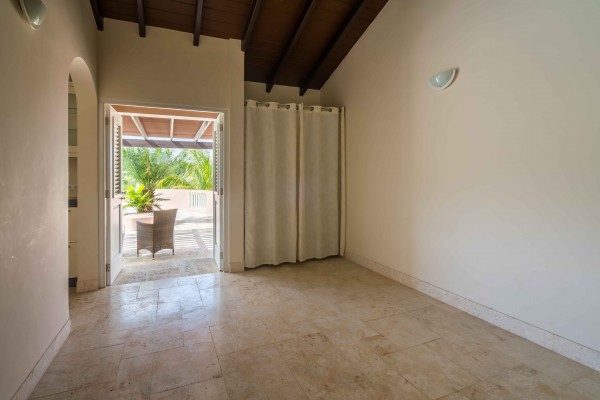 Blue Bay - Family villa with gorgeous views and private pool