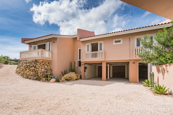 Blue Bay - Family villa with gorgeous views and private pool