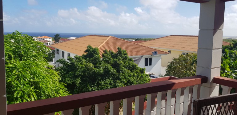 Grote Berg - House for sale with apartment and beautiful sea view