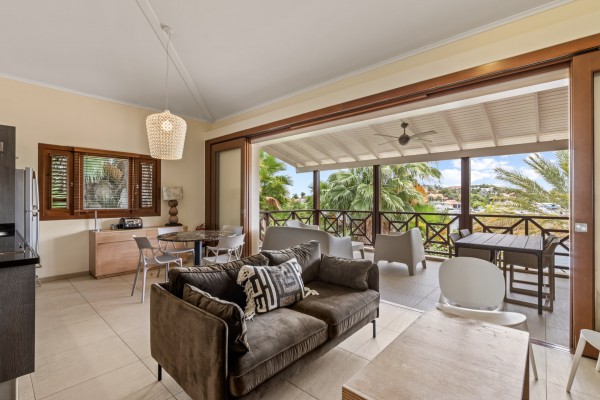 Spanish Water – Luxury Second Floor Apartment with Good ROI at beach