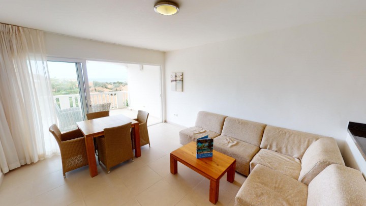 Furnished 1-bed condo on 4th floor -gated community w. beach - rented