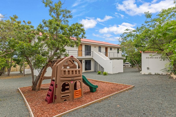 Vista Papaya Suites – Turnkey Multi-Unit Property in Westpunt